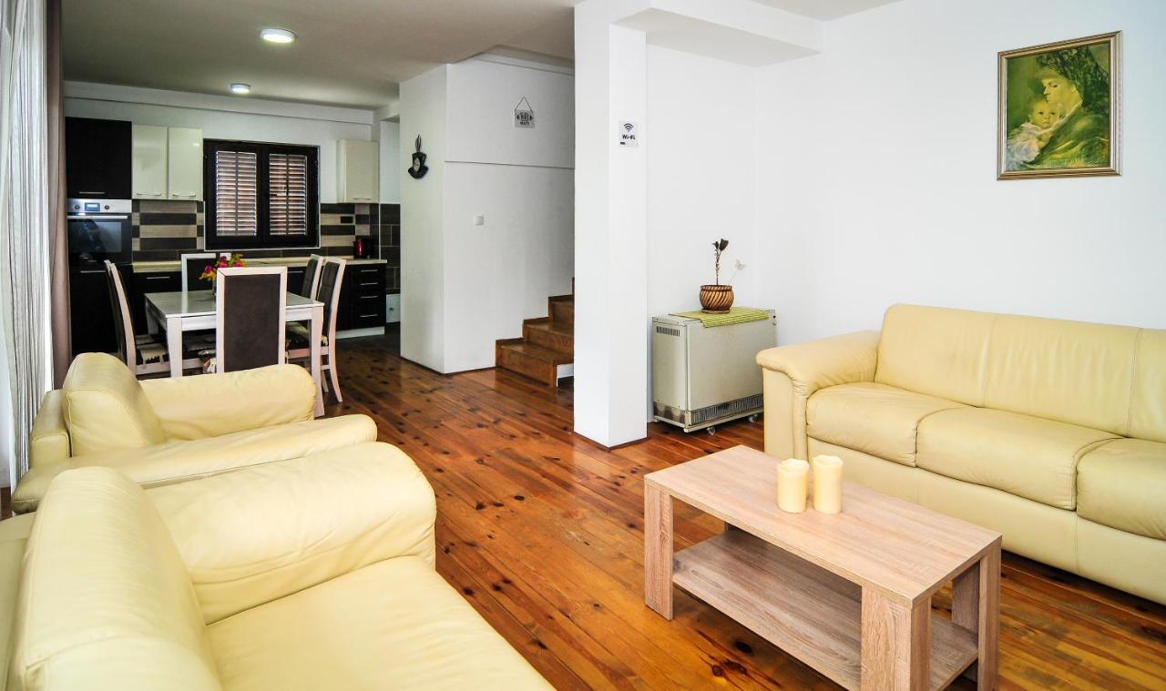 Milosavljevic Apartments تيفات المظهر الخارجي الصورة