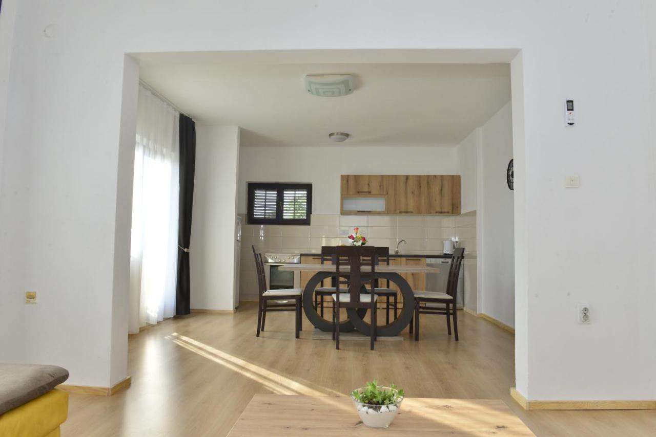 Milosavljevic Apartments تيفات المظهر الخارجي الصورة